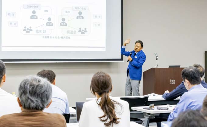 写真：田村 次朗氏（慶應義塾大学 名誉教授／特任教授、大学院大学至善館 教授）
