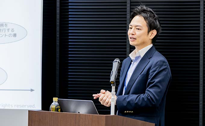 写真:小荒田 倫人氏(株式会社TeamSparta 日本カントリーマネージャー)
